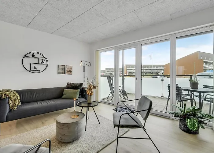 Apartment Awesome In *